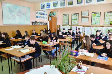 Cîmpeanu: Iau în calcul ca începerea anului școlar să fie cu o săptămână mai devreme din anul 2016-2017
